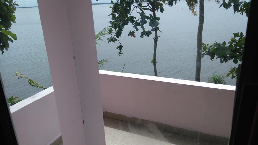 Orchid Lake View Homestay Alappuzha Exterior foto