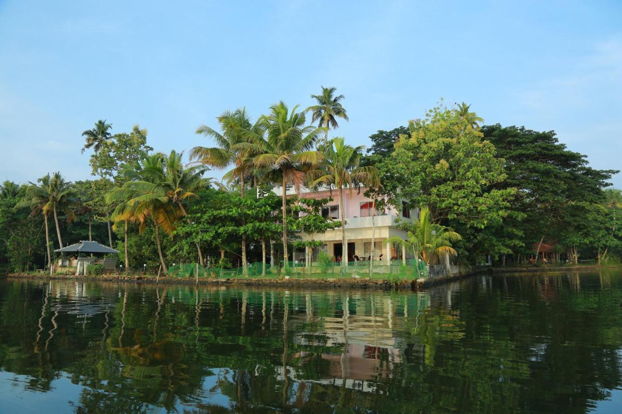 Orchid Lake View Homestay Alappuzha Exterior foto